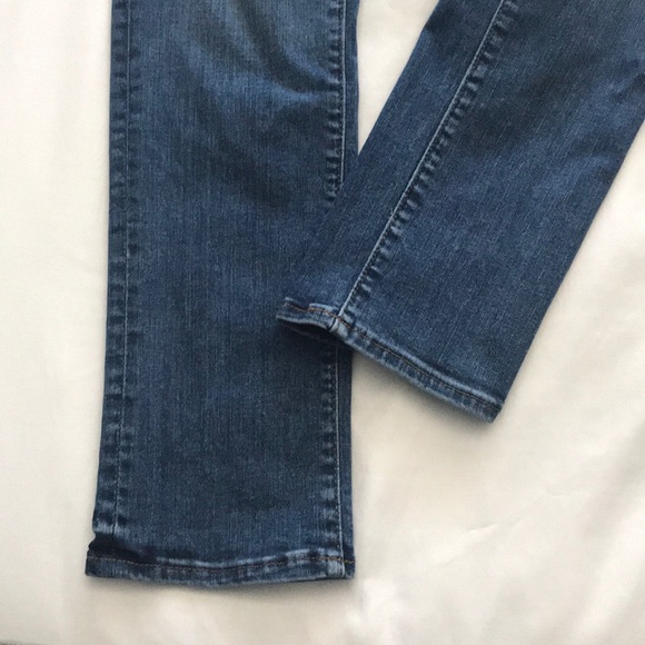 modern straight leg denim jean, high rise - Picture 5 of 5